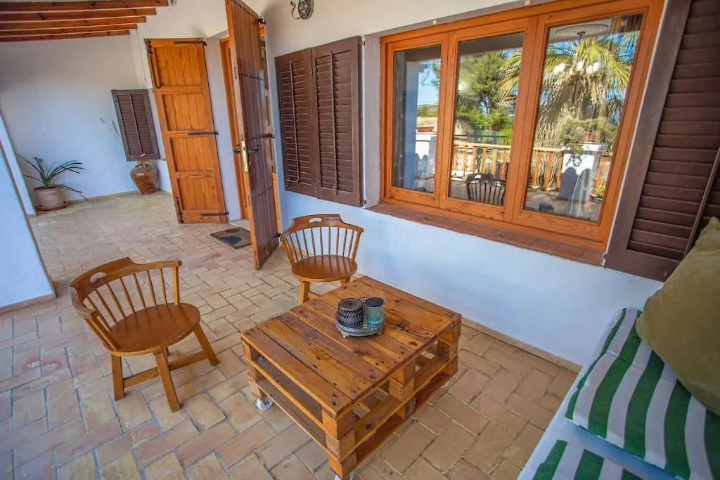 Casa De Campo Cala Bassa San José Dom wakacyjny